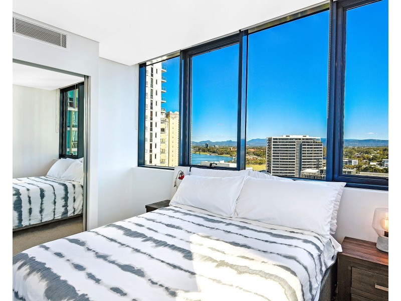 1501/2 Como Crescent, Southport QLD 4215
