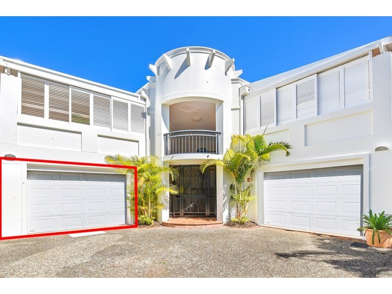 4/100 Cotlew Street East, Southport QLD 4215