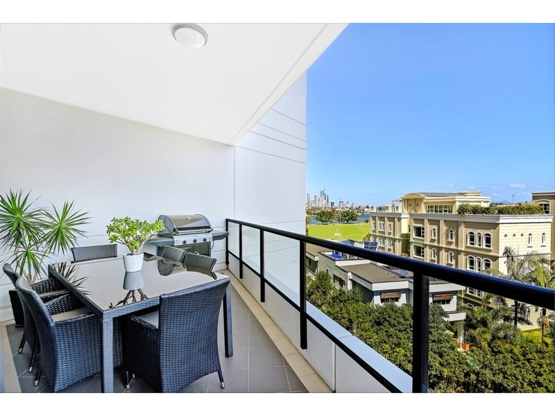 2 Aqua Street, Southport QLD 4215