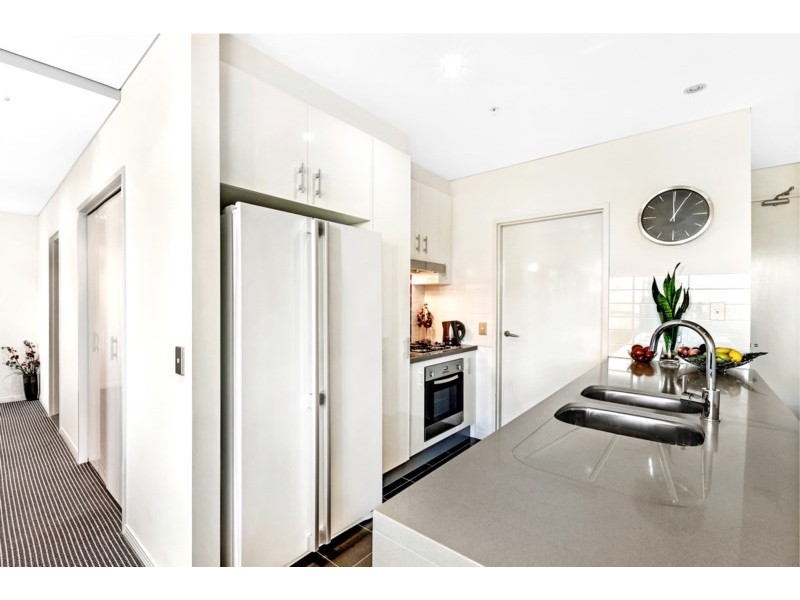 2 Aqua Street, Southport QLD 4215