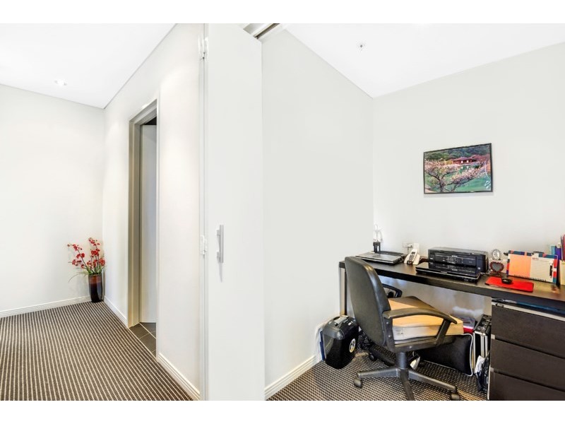 2 Aqua Street, Southport QLD 4215