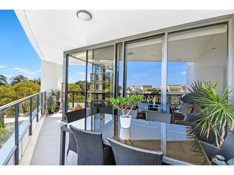 2 Aqua Street, Southport QLD 4215