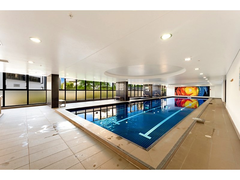 2 Aqua Street, Southport QLD 4215