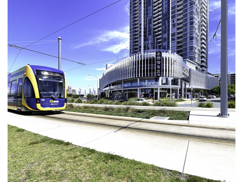 2 Como Crescent, Southport QLD 4215