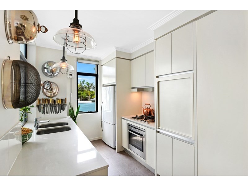 12D/28 Bayview Street, Runaway Bay QLD 4216