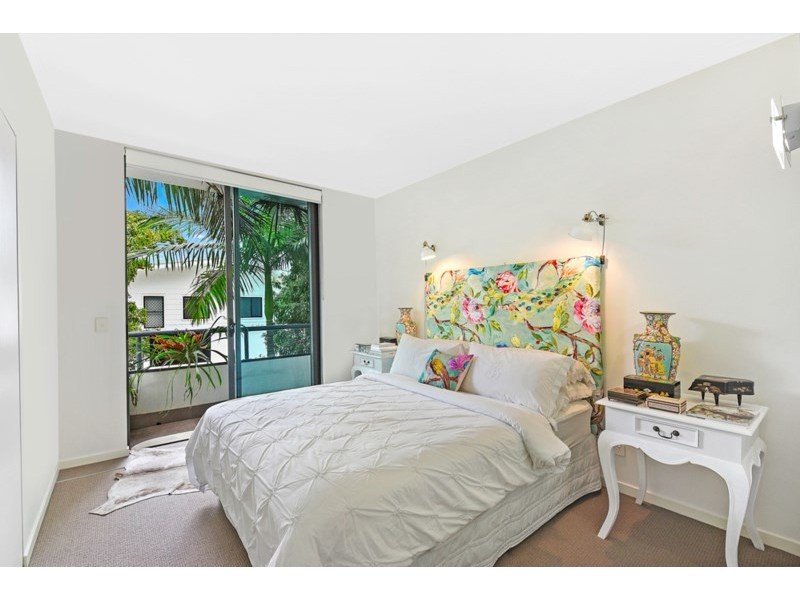 12D/28 Bayview Street, Runaway Bay QLD 4216