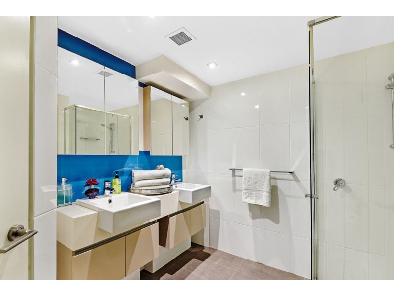 12D/28 Bayview Street, Runaway Bay QLD 4216