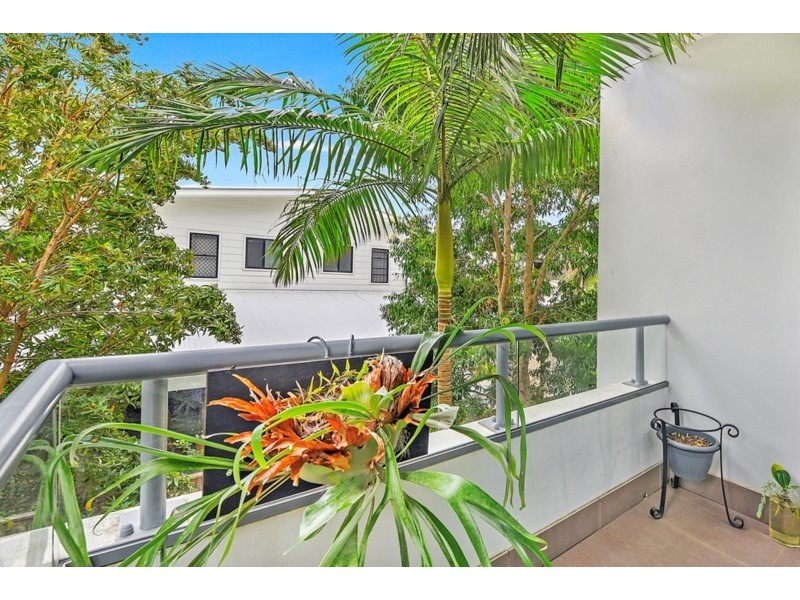 12D/28 Bayview Street, Runaway Bay QLD 4216