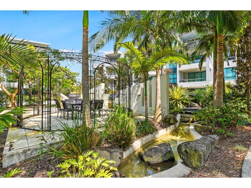 12D/28 Bayview Street, Runaway Bay QLD 4216