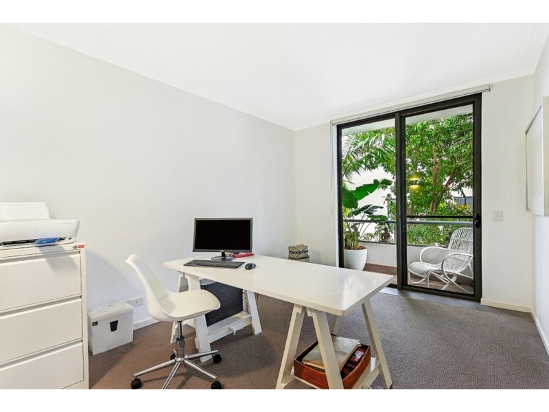 13D/28 Bayview Street, Runaway Bay QLD 4216