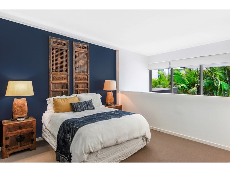 13D/28 Bayview Street, Runaway Bay QLD 4216