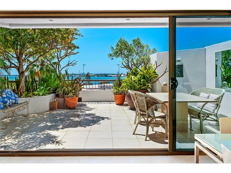 6/66 Marine Parade, Southport QLD 4215