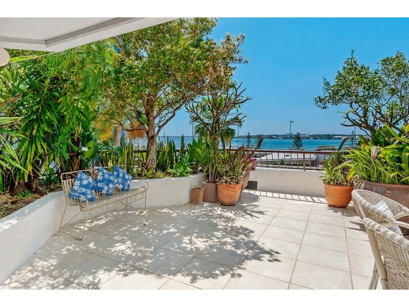 6/66 Marine Parade, Southport QLD 4215