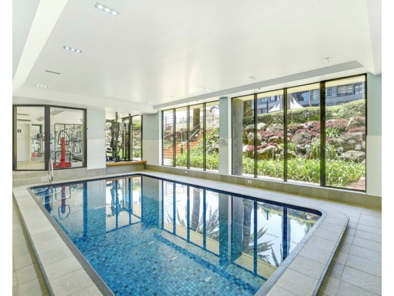 37/3510 Main Beach Parade, Main Beach QLD 4217