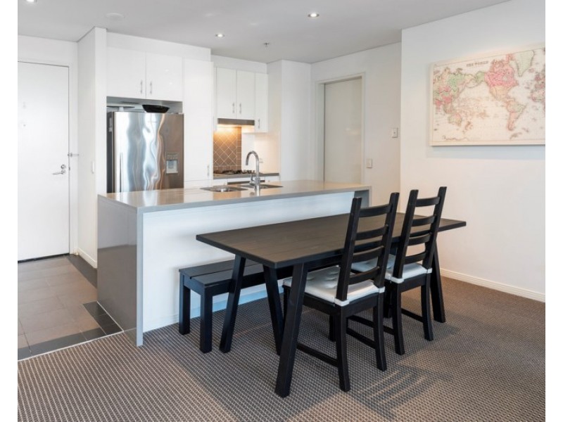 2 Aqua Street, Southport QLD 4215