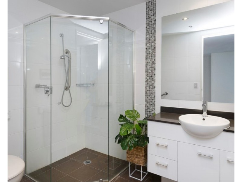 2 Aqua Street, Southport QLD 4215