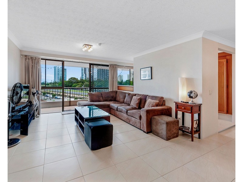 13/18 Commodore Drive, Surfers Paradise QLD 4217