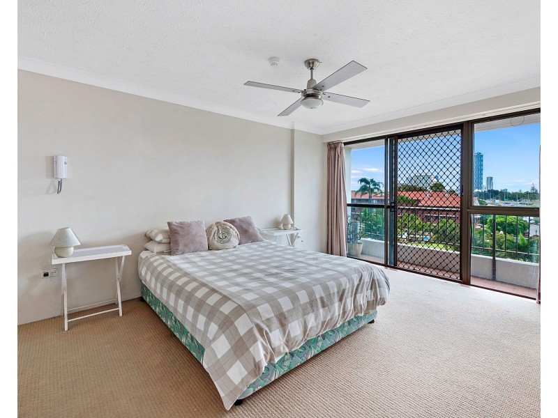 13/18 Commodore Drive, Surfers Paradise QLD 4217