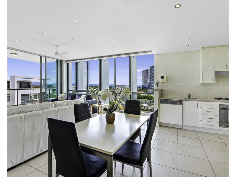 1 Como Crescent, Southport QLD 4215