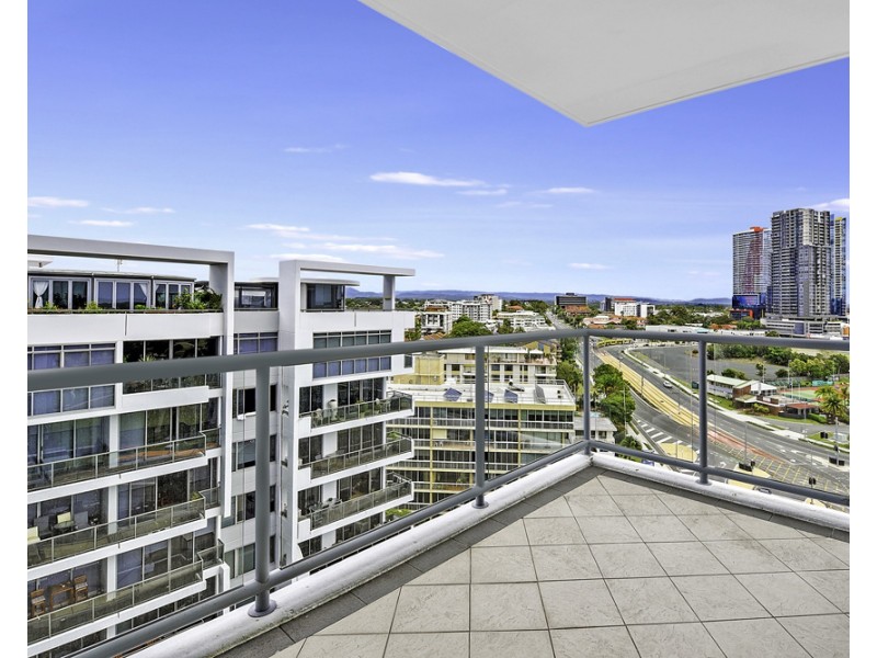 1 Como Crescent, Southport QLD 4215