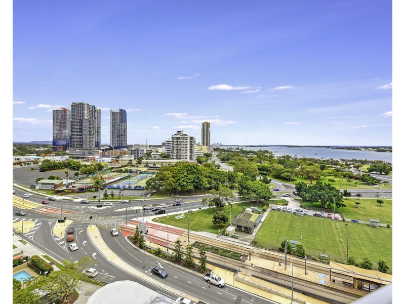 1 Como Crescent, Southport QLD 4215