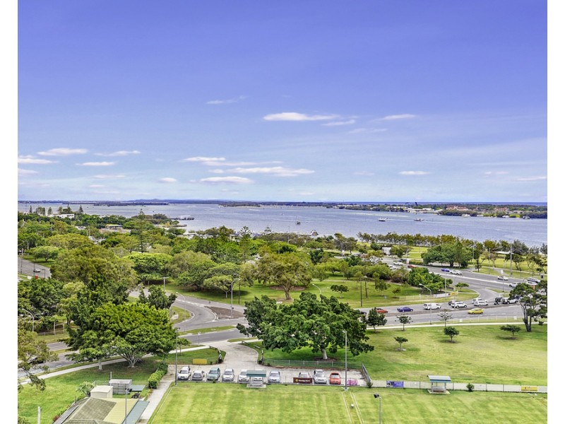 1 Como Crescent, Southport QLD 4215