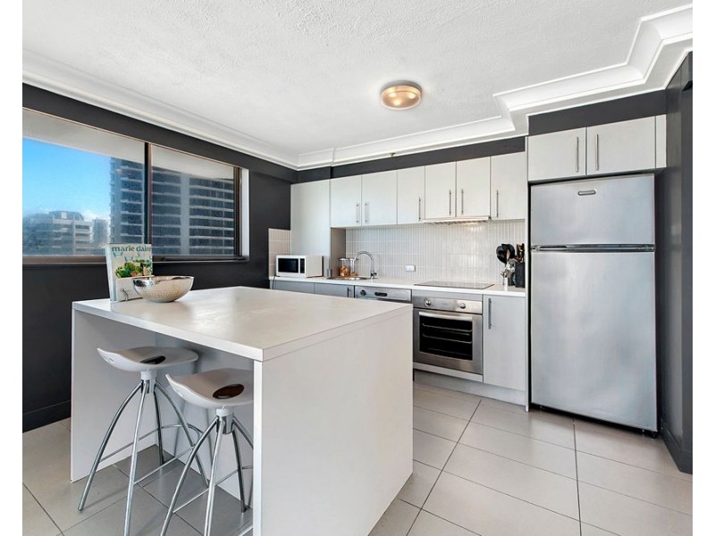 28 Northcliffe Terrace, Surfers Paradise QLD 4217