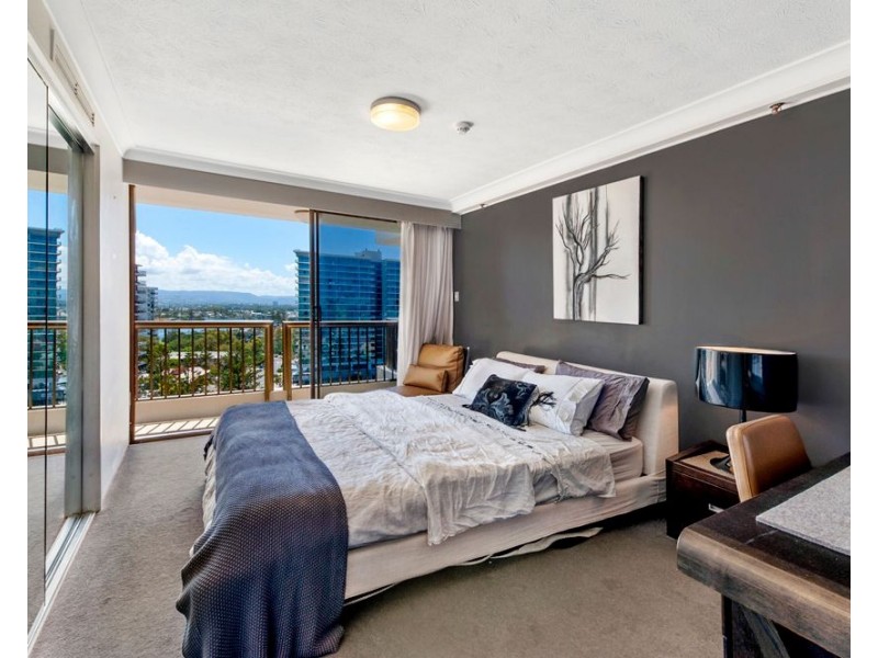 28 Northcliffe Terrace, Surfers Paradise QLD 4217