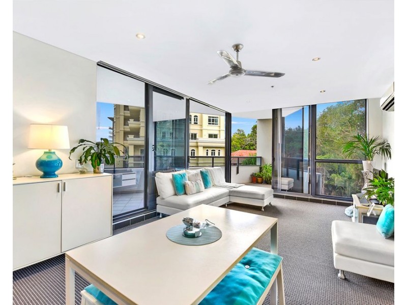 2 Aqua Street, Southport QLD 4215