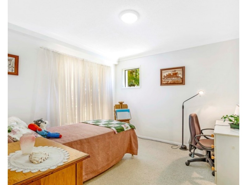 100 Cotlew Street East, Southport QLD 4215