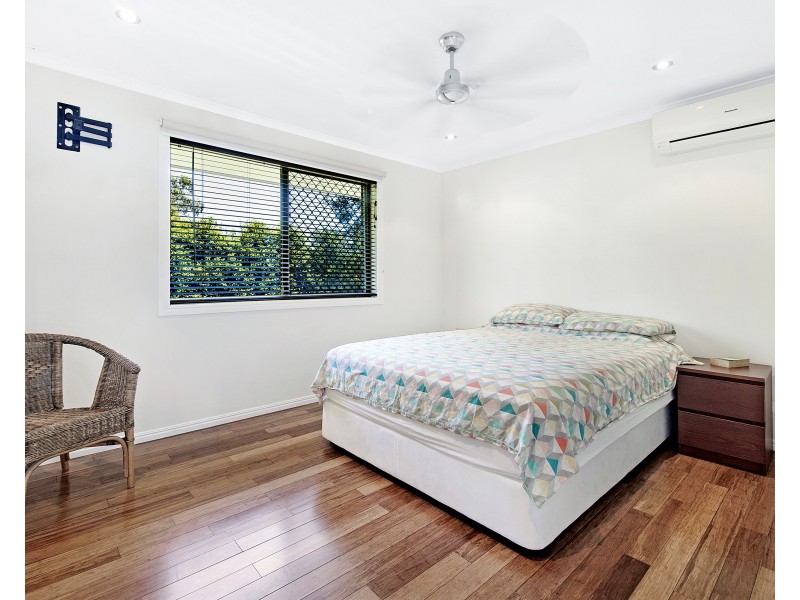 2 Glenmore Drive, Ashmore QLD 4214