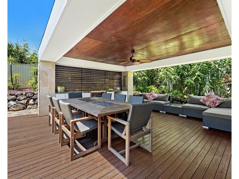 2 Glenmore Drive, Ashmore QLD 4214