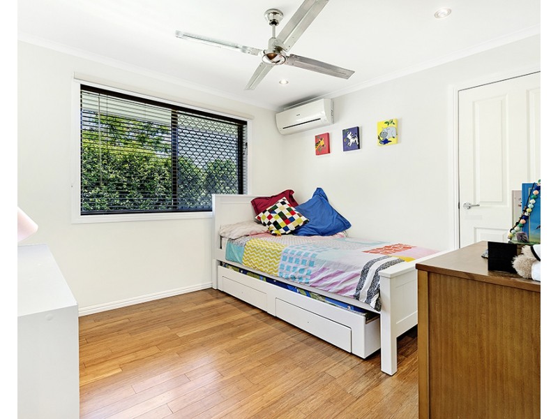 2 Glenmore Drive, Ashmore QLD 4214