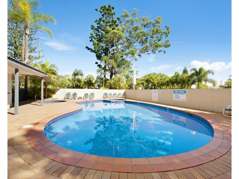 17/43 Enderley Avenue, Surfers Paradise QLD 4217