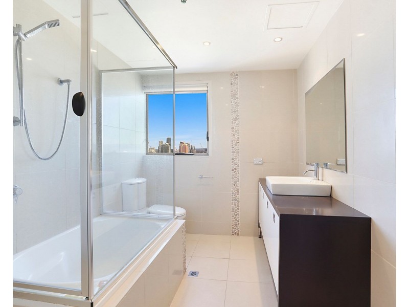 19A/7 Fern Street, Surfers Paradise QLD 4217