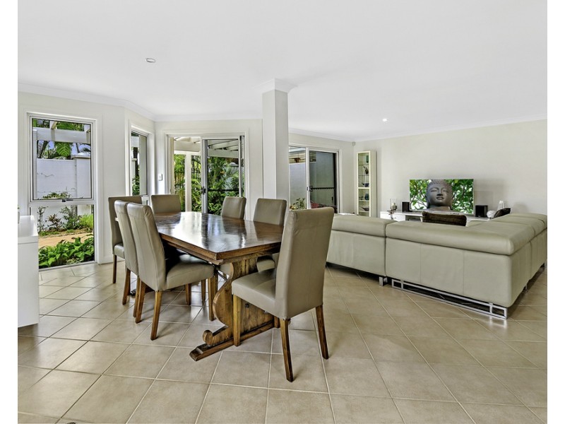 5/100 Cotlew Street East, Southport QLD 4215