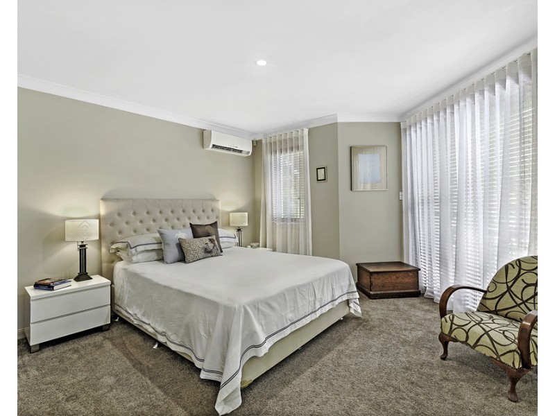 5/100 Cotlew Street East, Southport QLD 4215