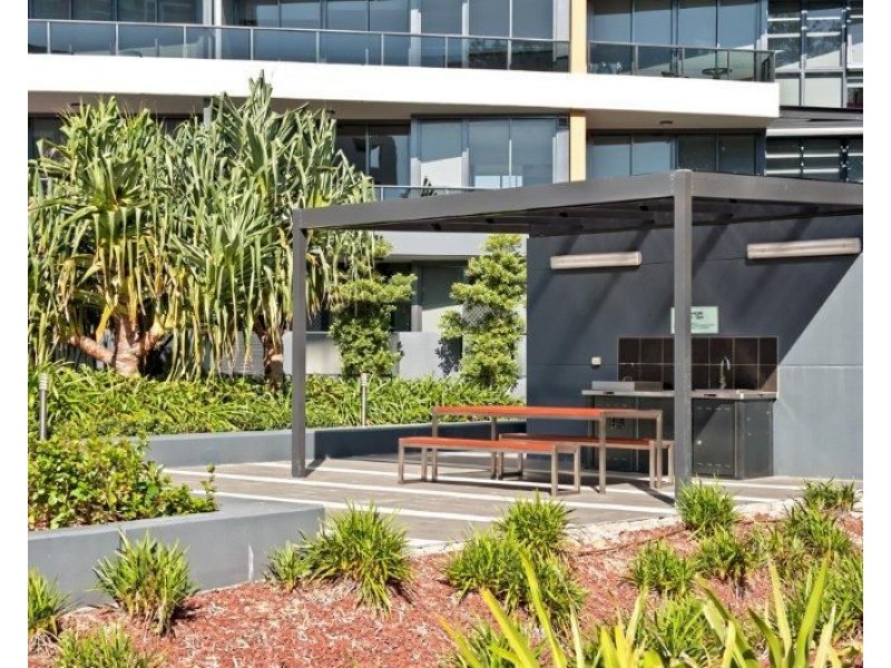 2 Aqua Street, Southport QLD 4215