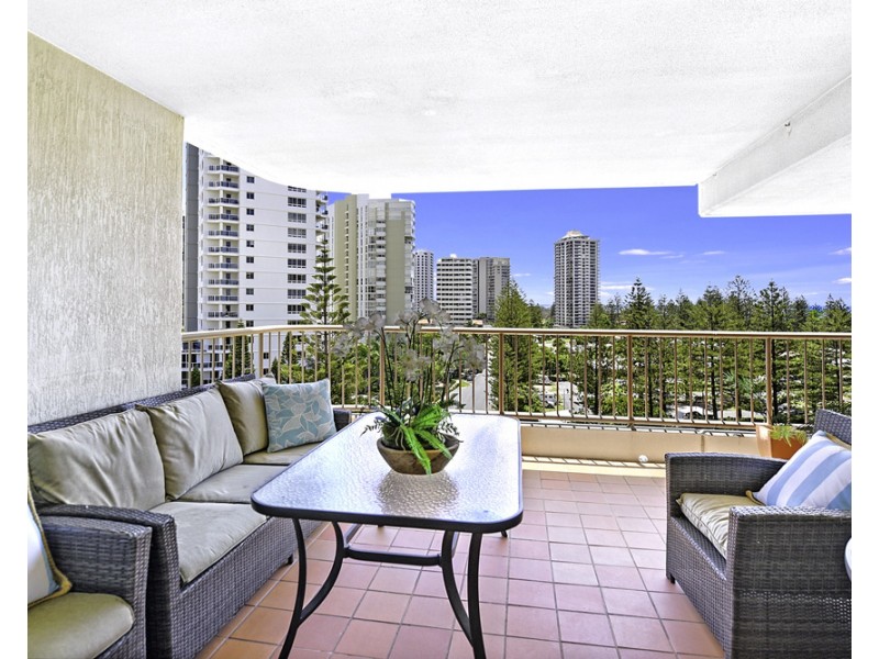 903/1 Peak Avenue, Main Beach QLD 4217