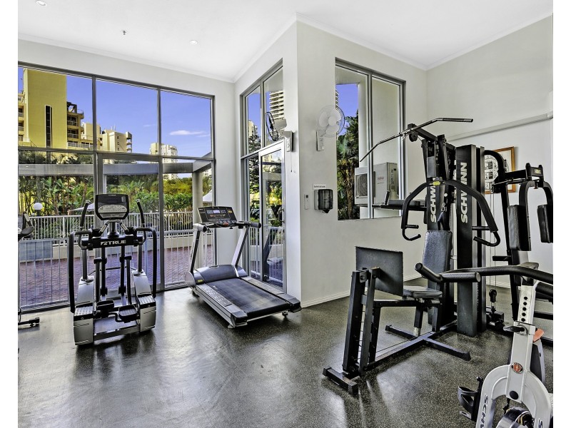 36/15 Breaker Street, Main Beach QLD 4217