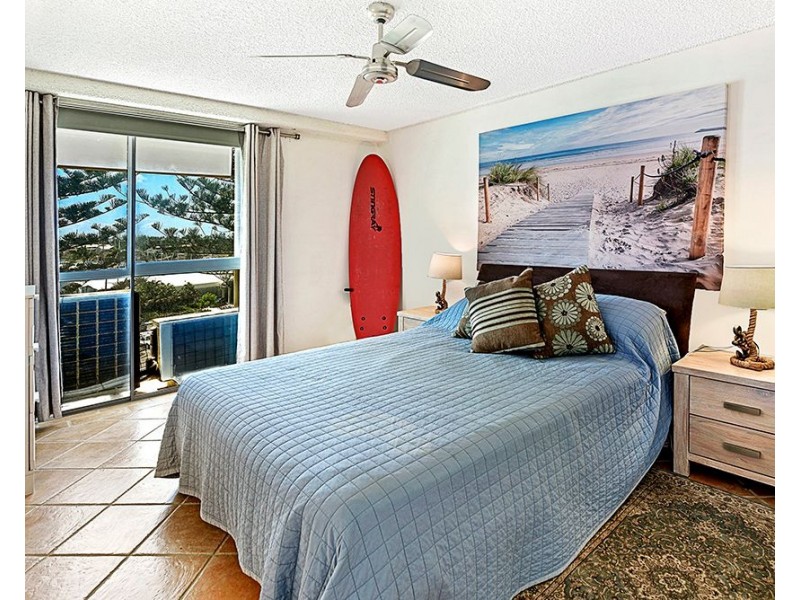 12/18 Macarthur Parade, Main Beach QLD 4217