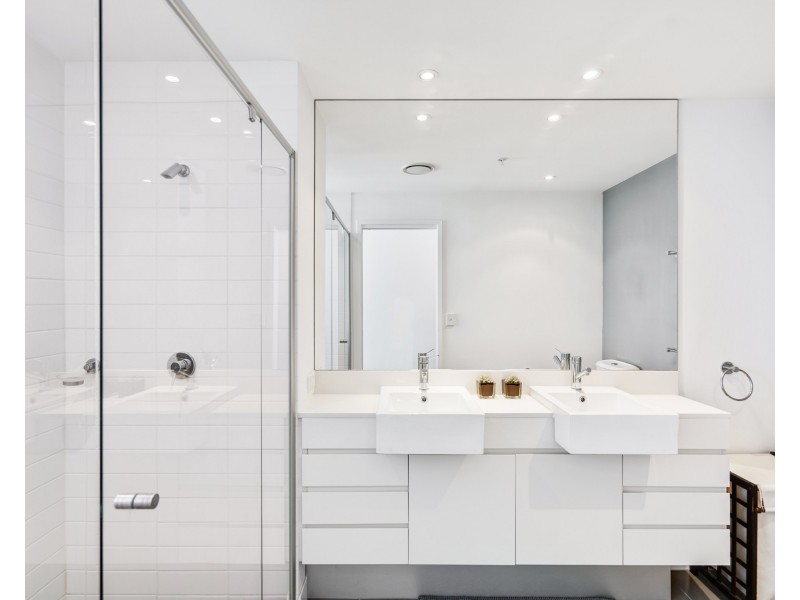 56 Scarborough Street, Southport QLD 4215