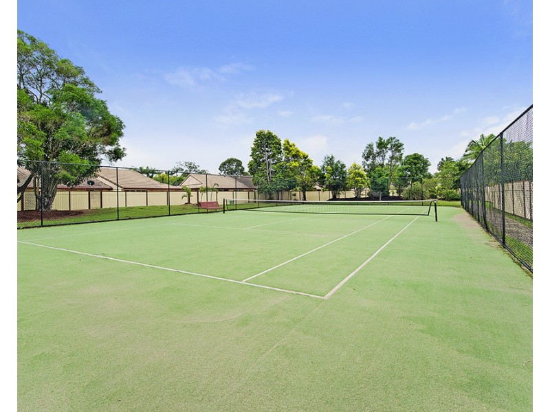 128 Benowa Road, Southport QLD 4215