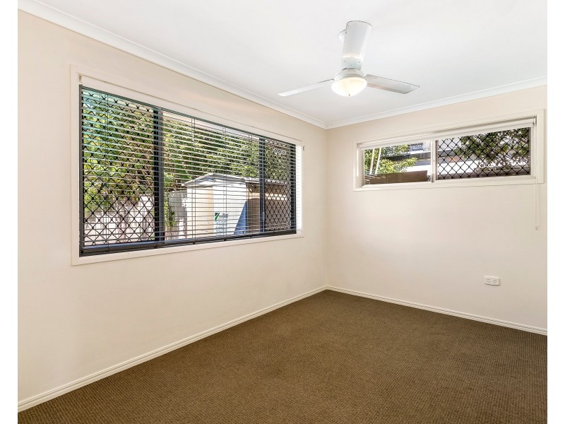 112 Salerno Street, Isle Of Capri QLD 4217