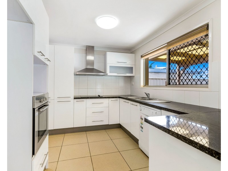 112 Salerno Street, Isle Of Capri QLD 4217