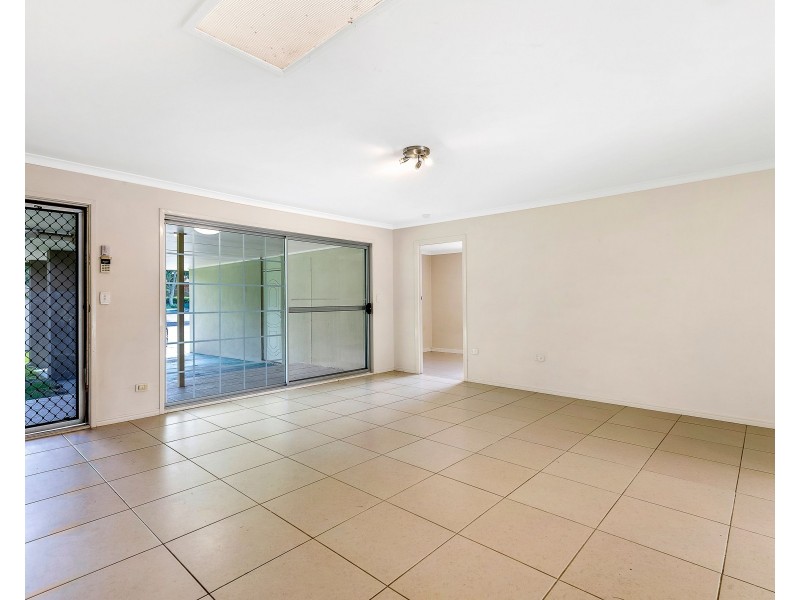 112 Salerno Street, Isle Of Capri QLD 4217