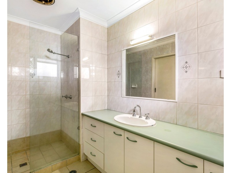 112 Salerno Street, Isle Of Capri QLD 4217