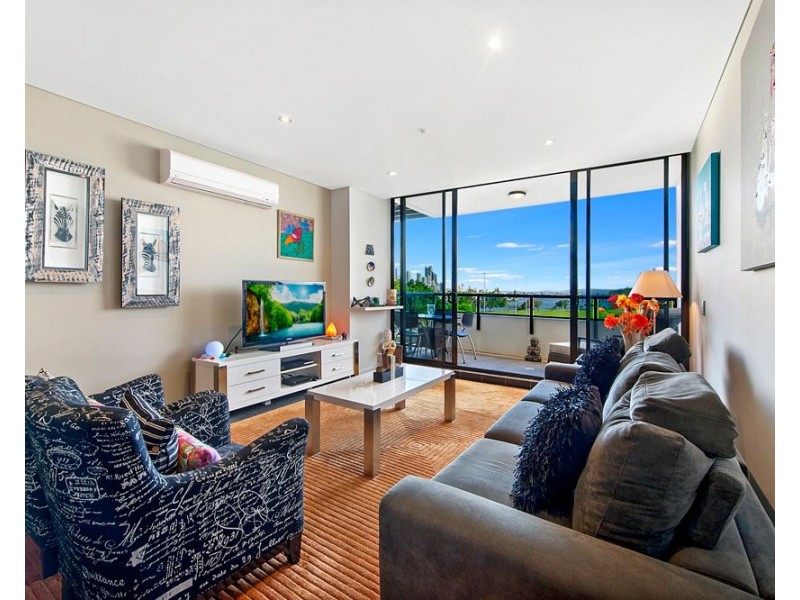 2 Aqua Street, Southport QLD 4215