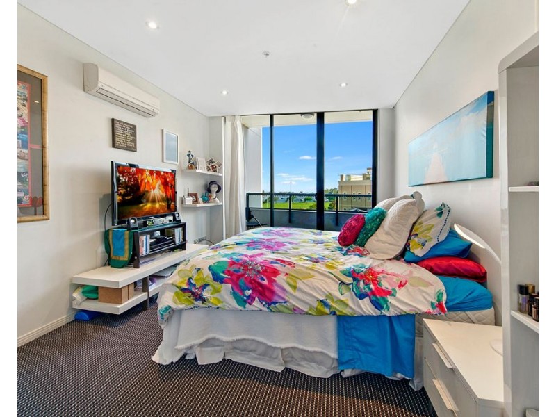 2 Aqua Street, Southport QLD 4215