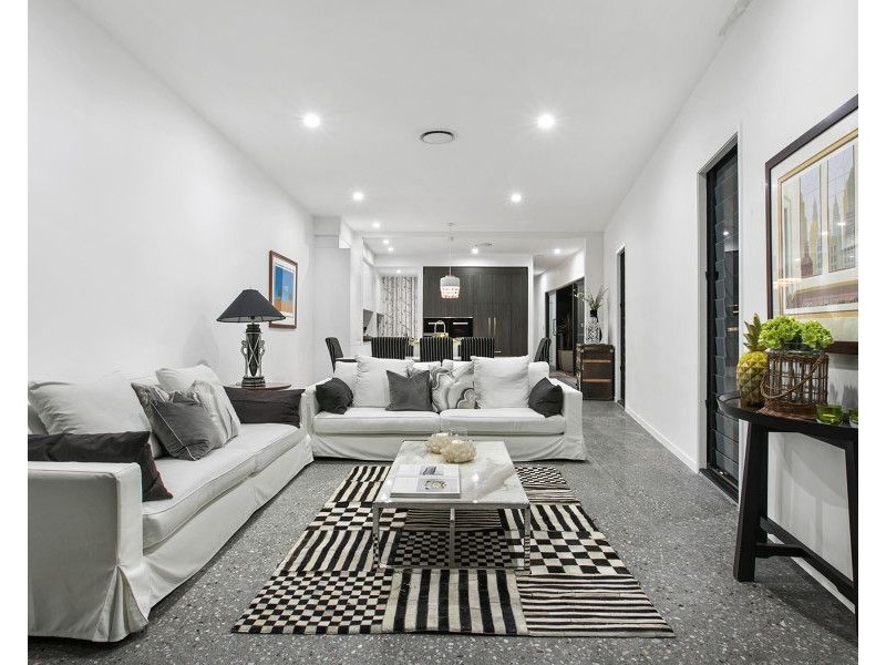 Villa 1/38 Merrimac Boulevard, Broadbeach Waters QLD 4218